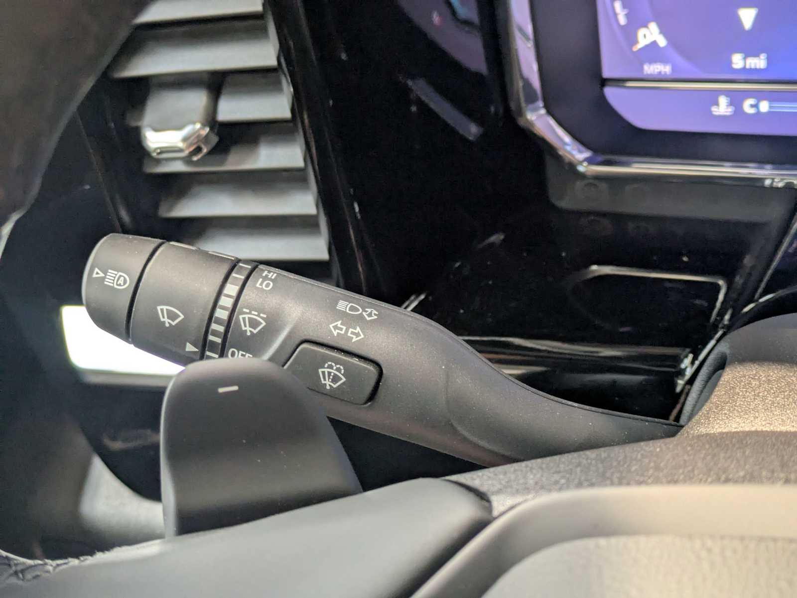 Thumbnail: 2025 Chevrolet Silverado 1500 - 29