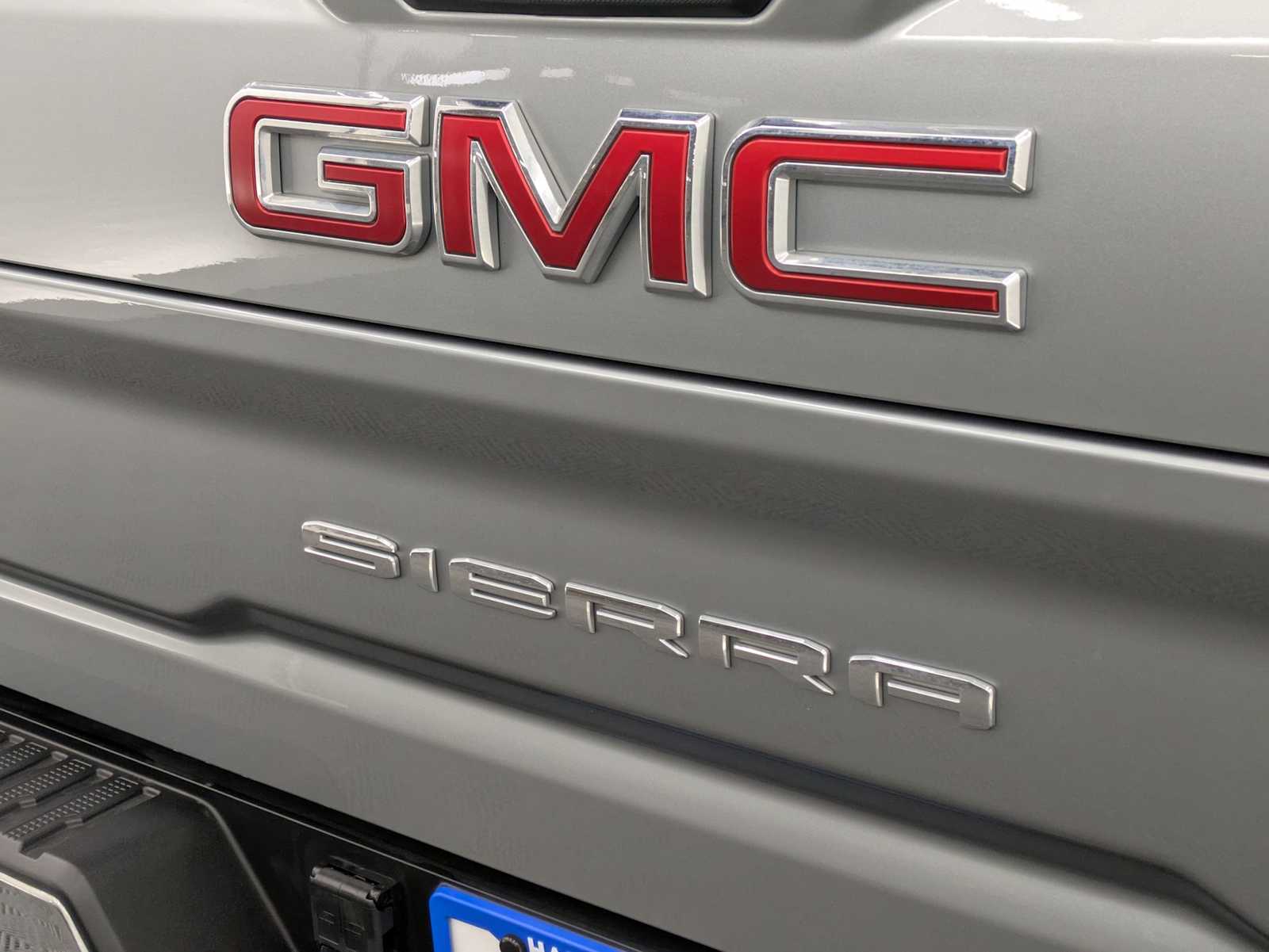 Thumbnail: 2024 GMC Sierra 2500 - 12
