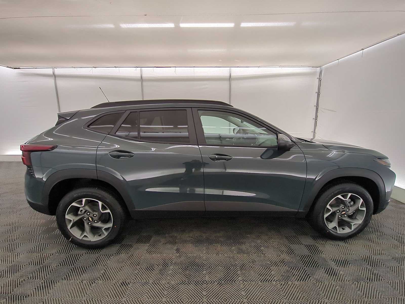 Thumbnail: 2026 Chevrolet Trax - 7