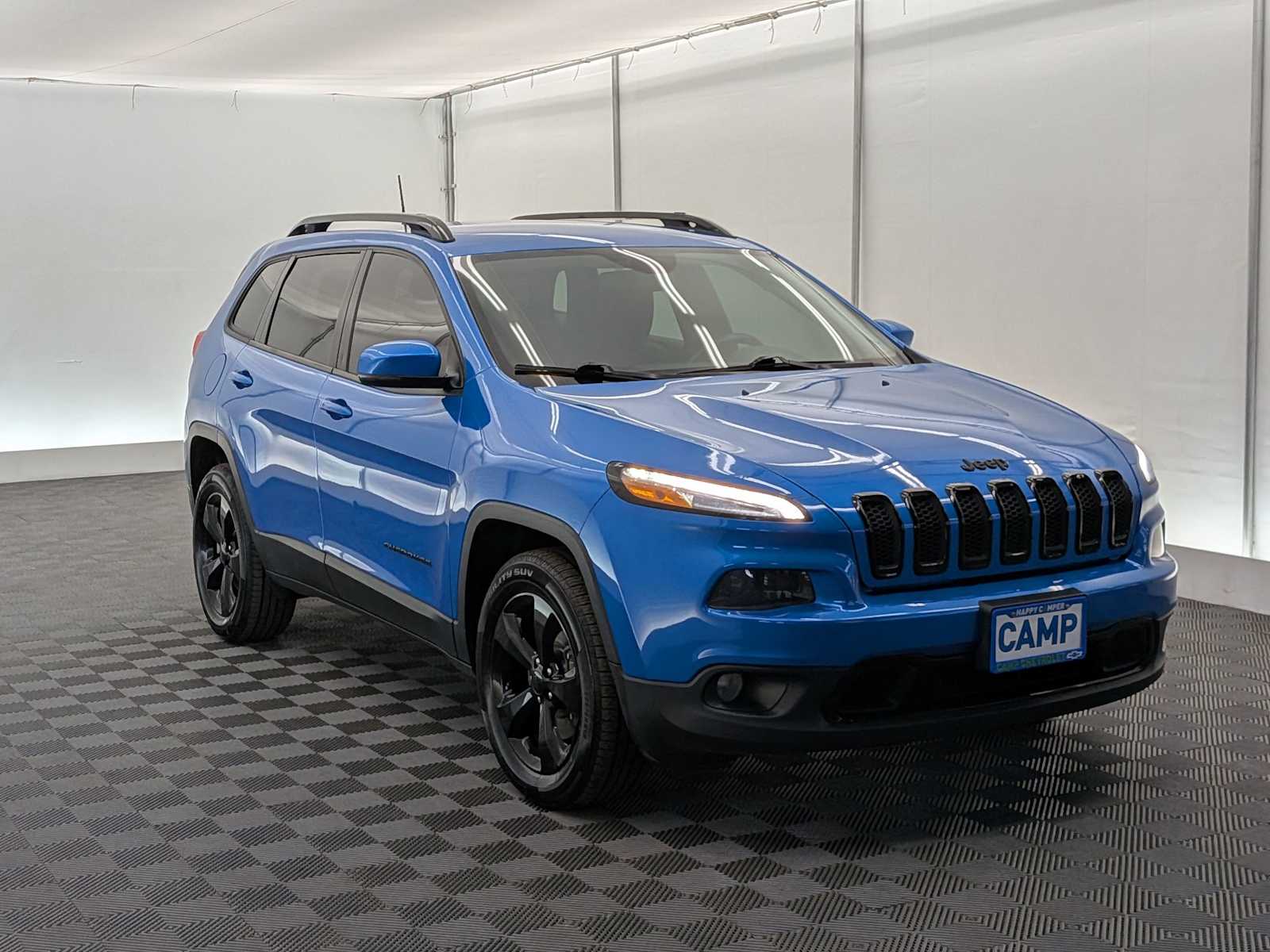 Thumbnail: 2018 Jeep Cherokee - 8