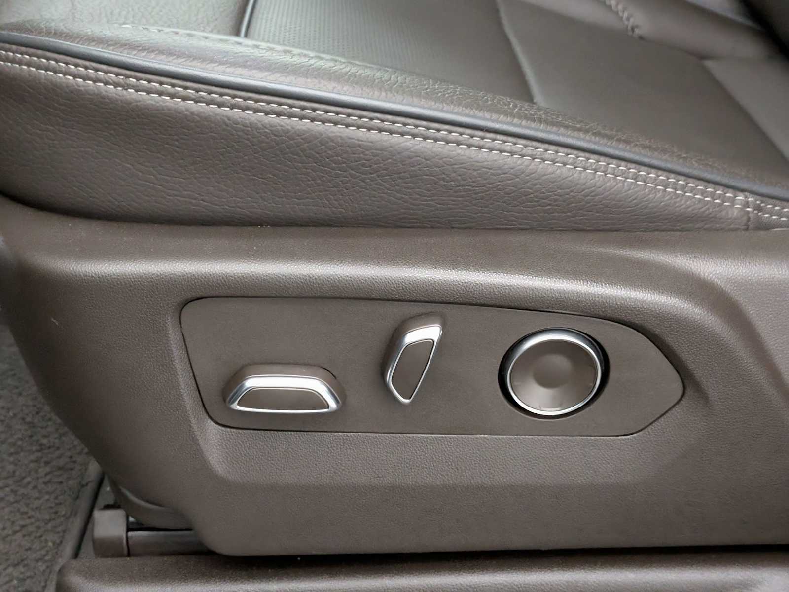 Thumbnail: 2024 GMC Yukon - 20