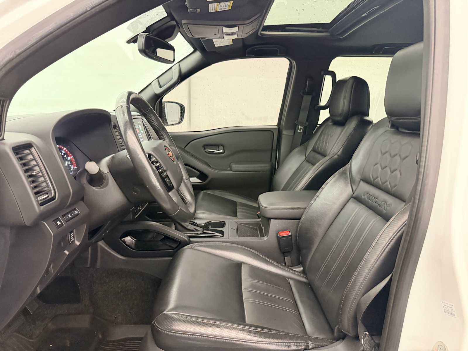 Thumbnail: 2022 Nissan Frontier - 18