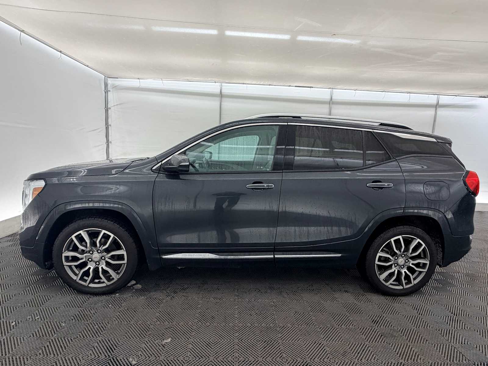 Thumbnail: 2022 GMC Terrain - 3