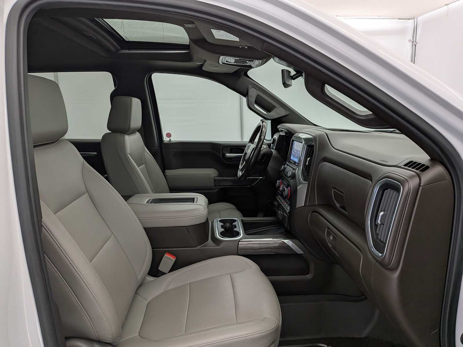 Thumbnail: 2021 Chevrolet Silverado 1500 - 24