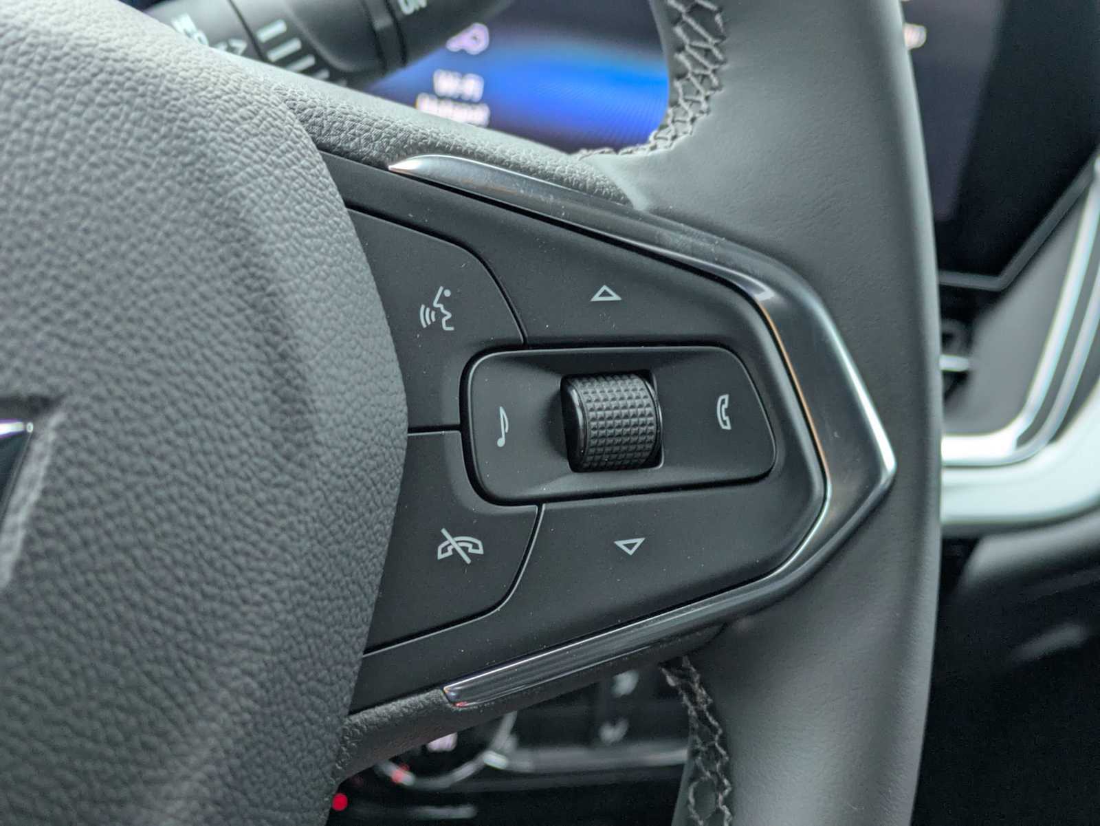 Thumbnail: 2026 Chevrolet Trax - 25