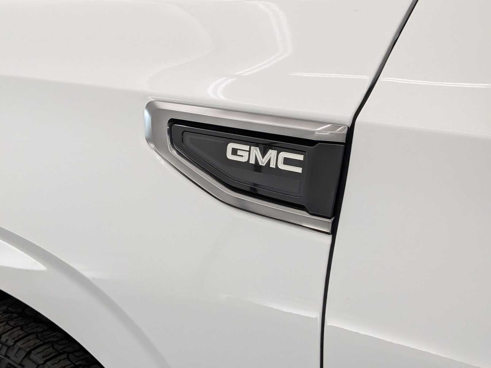 Thumbnail: 2023 GMC Yukon - 12