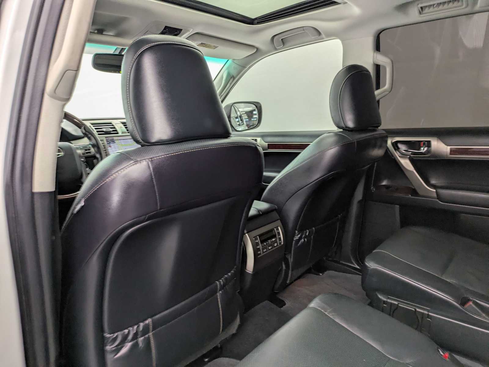 Thumbnail: 2018 Lexus GX - 18