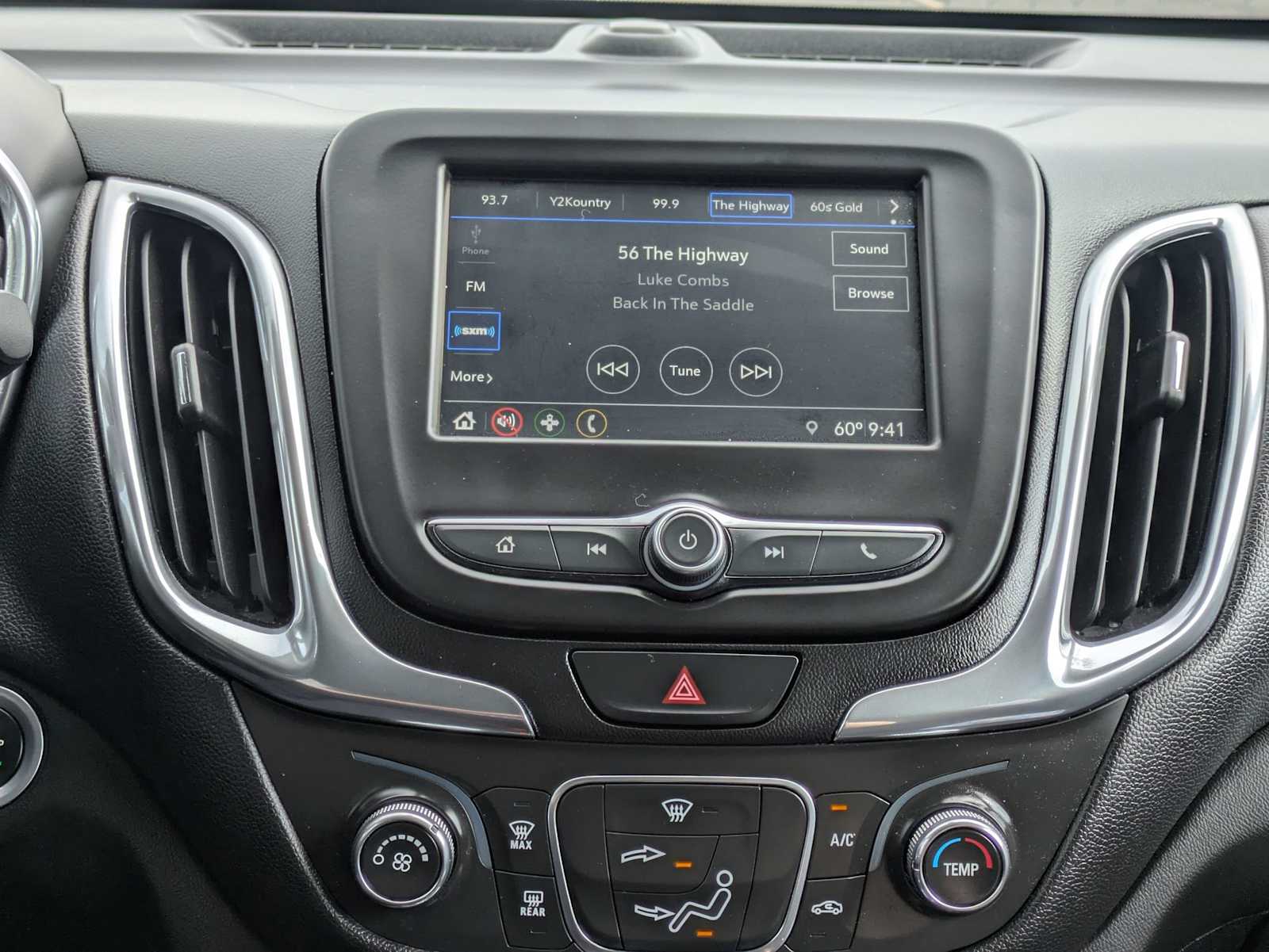 Thumbnail: 2019 Chevrolet Equinox - 28