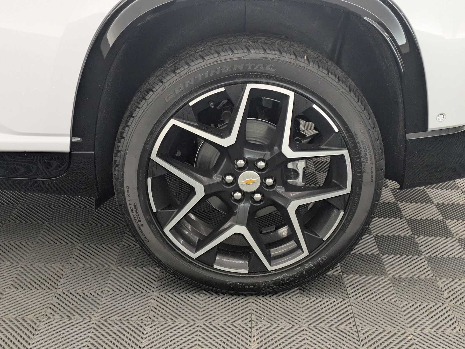 Thumbnail: 2026 Chevrolet Traverse - 13