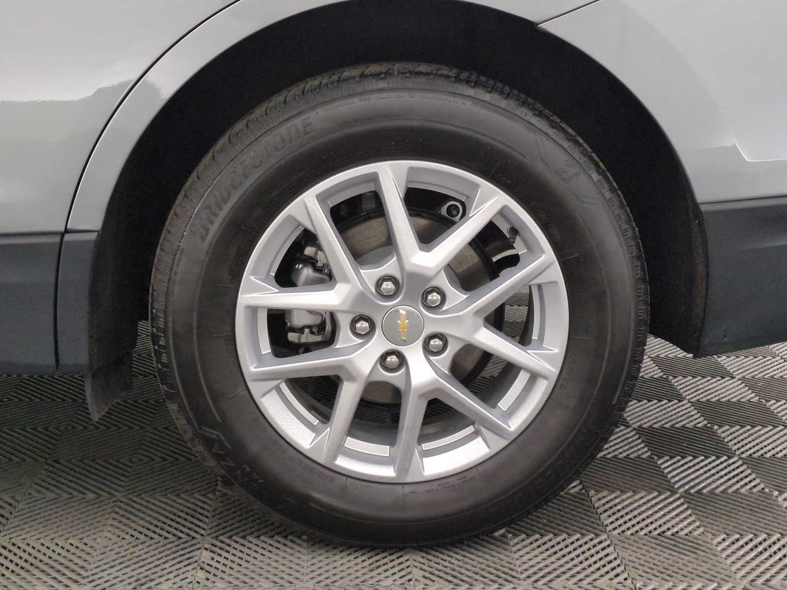 Thumbnail: 2023 Chevrolet Equinox - 12