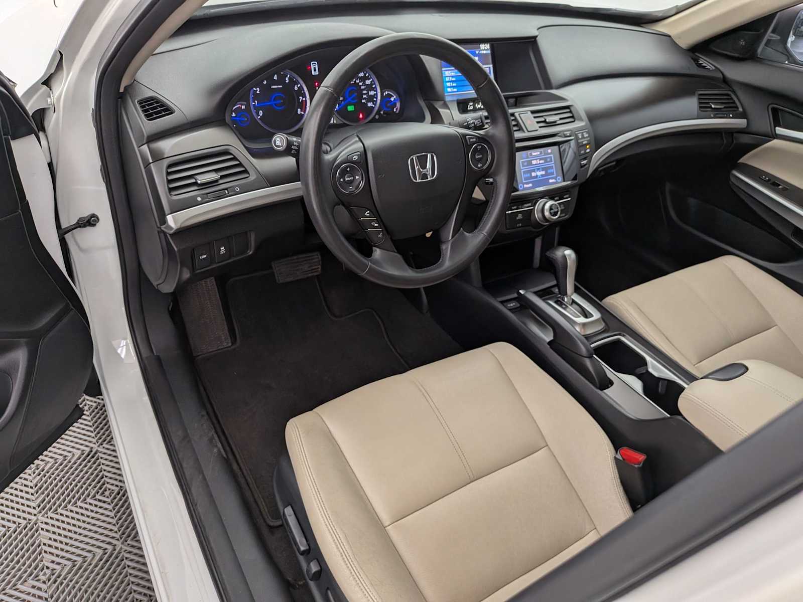 Thumbnail: 2013 Honda Crosstour - 2