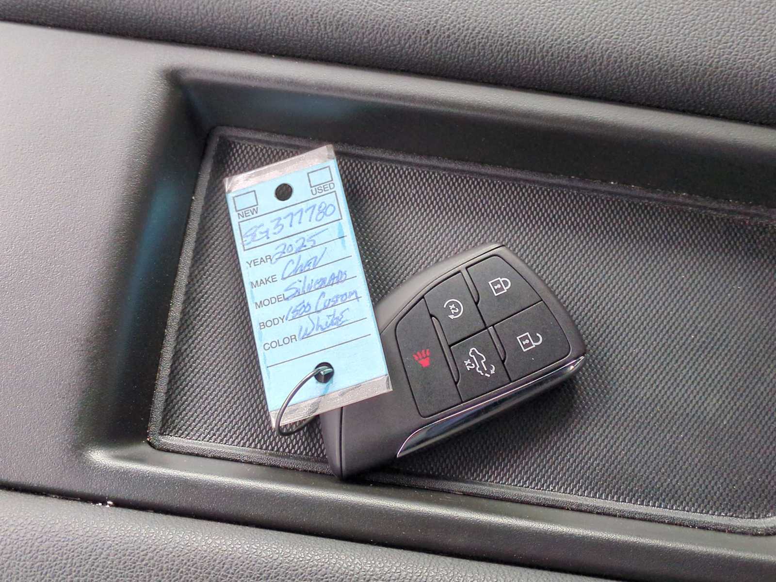 Thumbnail: 2025 Chevrolet Silverado 1500 - 28