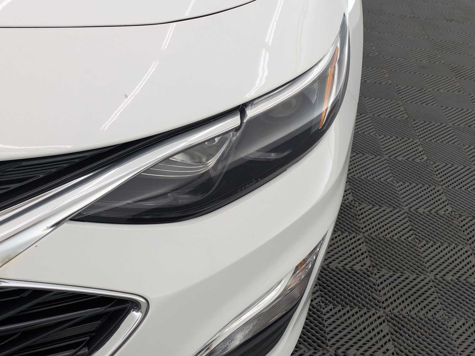 Thumbnail: 2024 Chevrolet Malibu - 10
