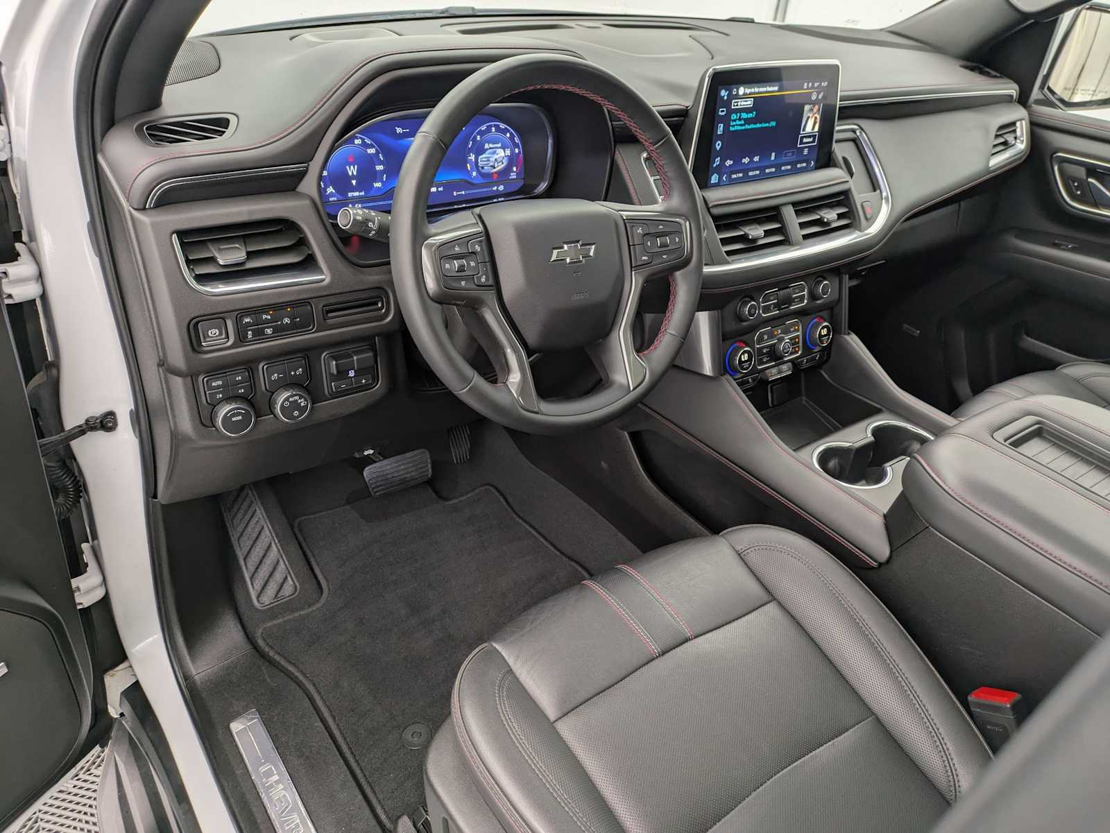 Thumbnail: 2024 Chevrolet Suburban - 2