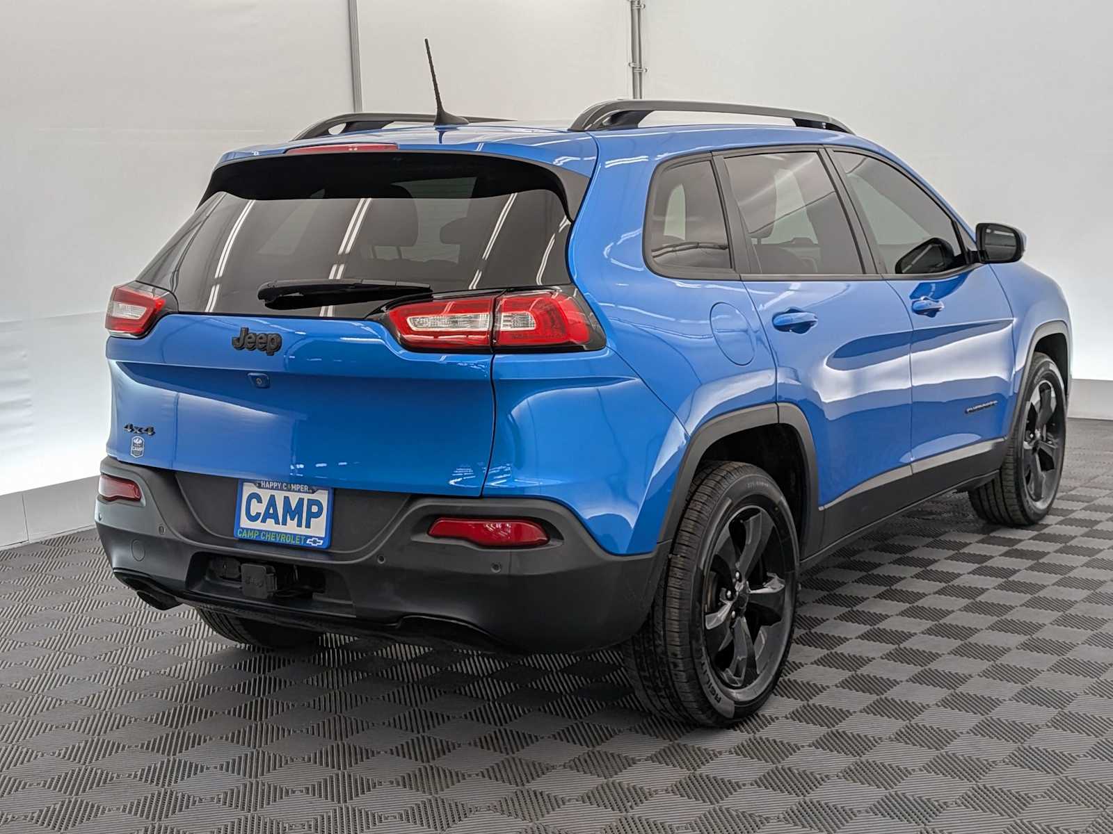 Thumbnail: 2018 Jeep Cherokee - 6