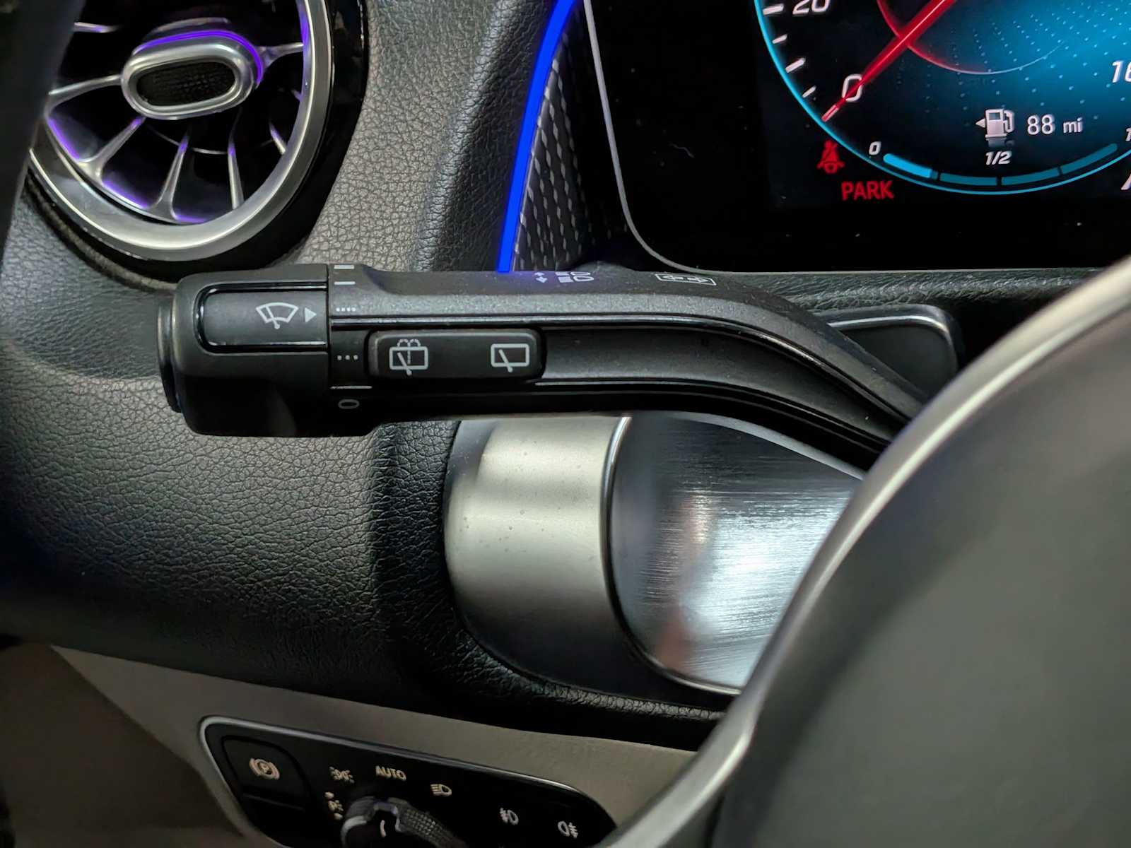 Thumbnail: 2021 Mercedes-Benz GLB - 27