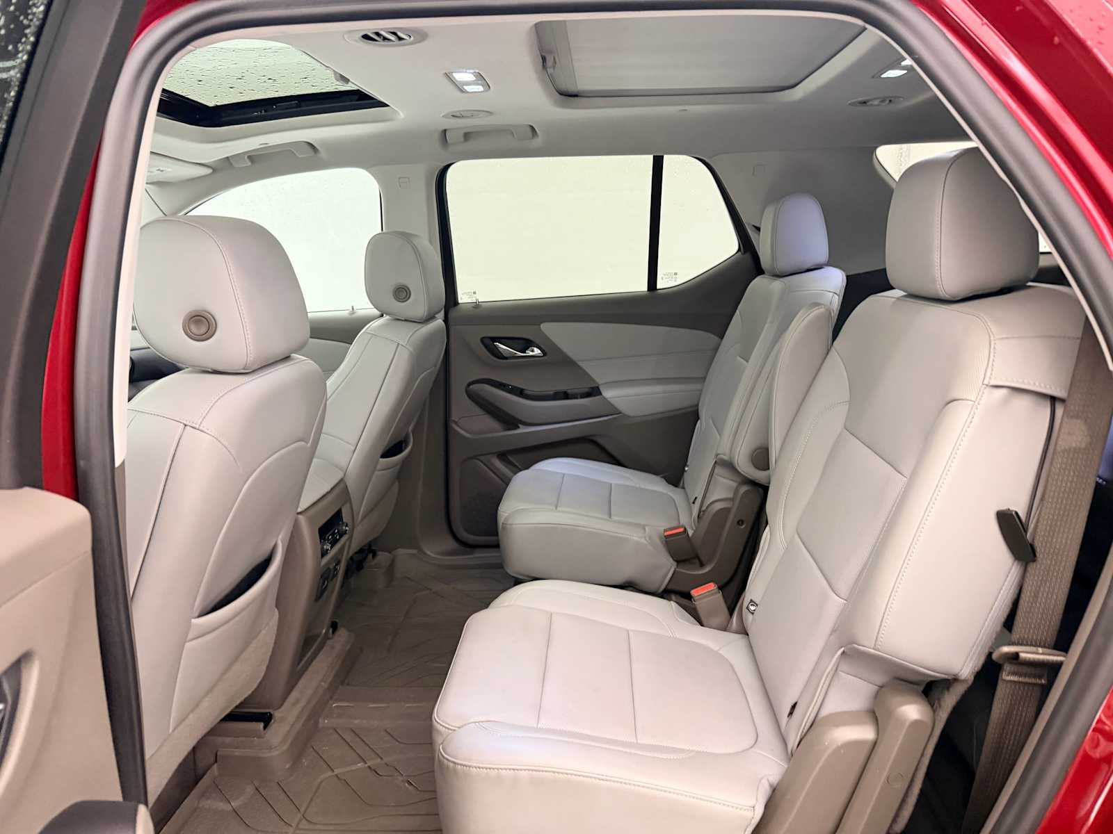 Thumbnail: 2021 Chevrolet Traverse - 21