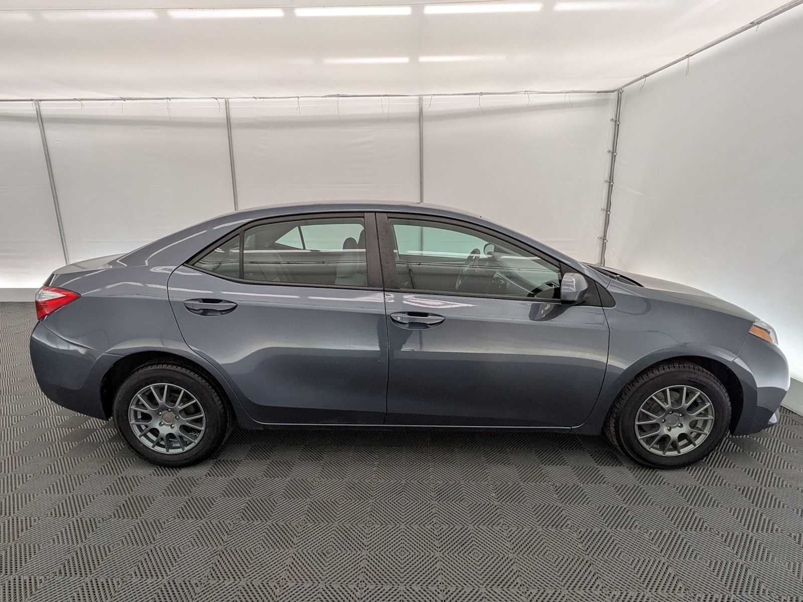 Thumbnail: 2015 Toyota Corolla - 7