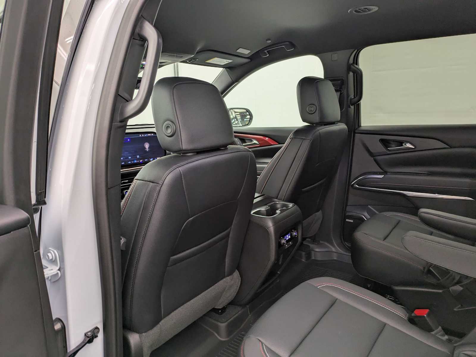 Thumbnail: 2026 Chevrolet Traverse - 19