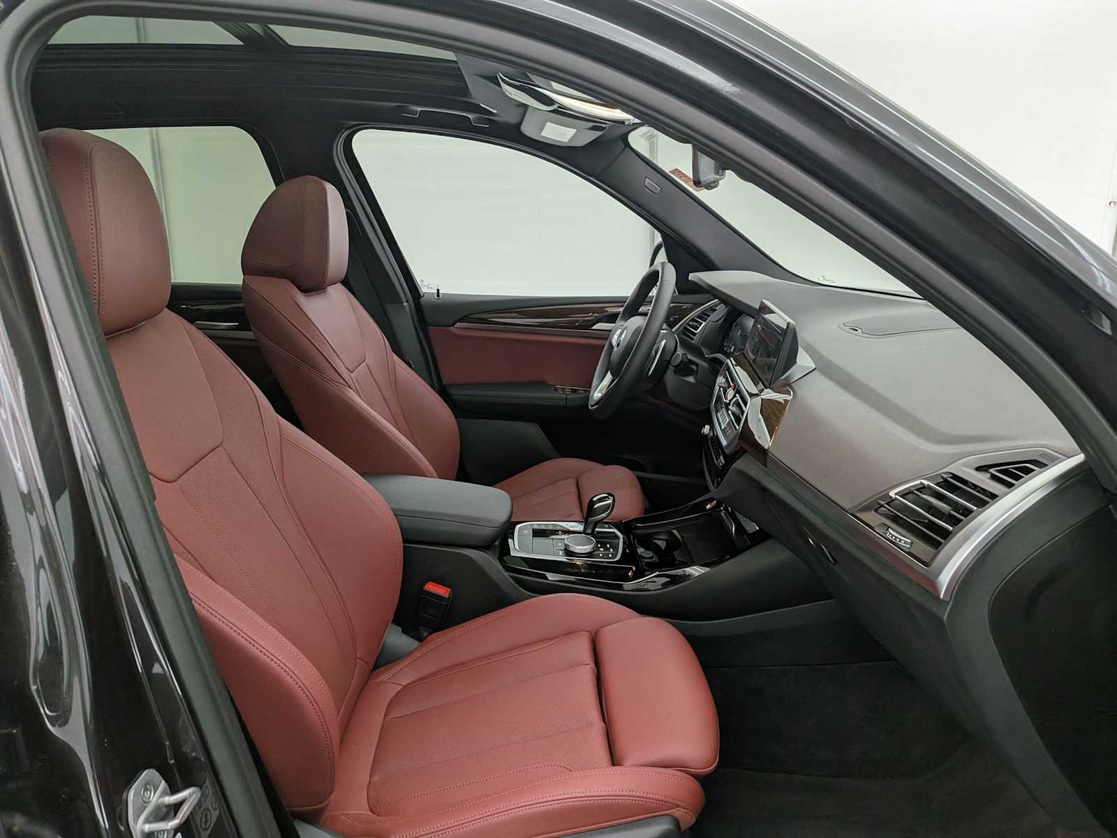 Thumbnail: 2024 BMW X3 - 23