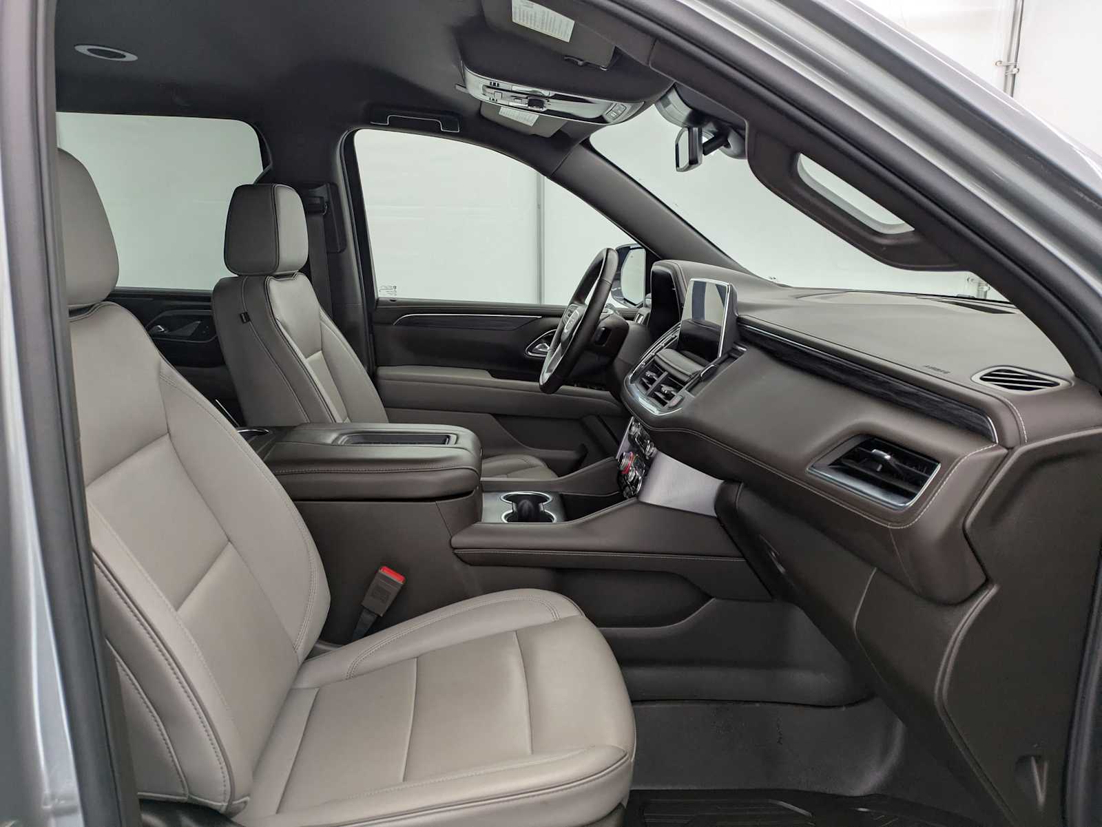 Thumbnail: 2024 GMC Yukon XL - 24