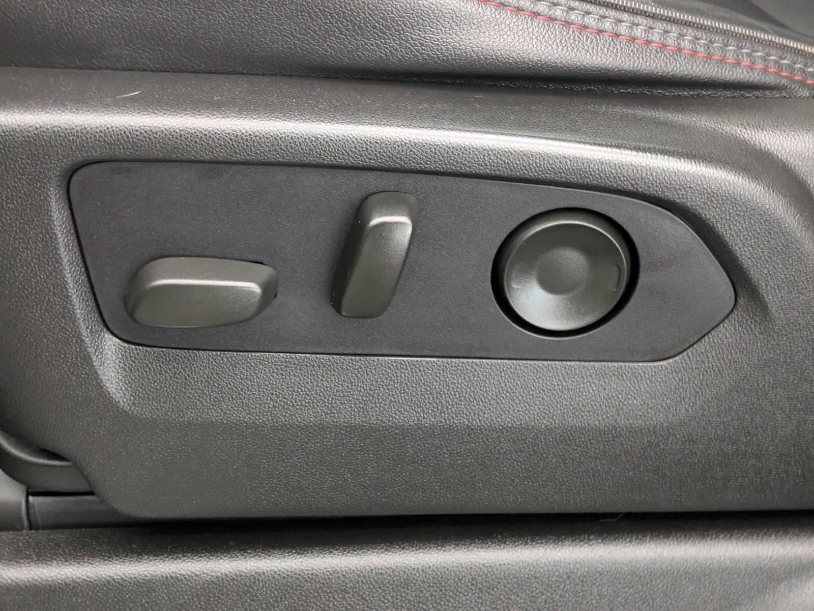 Thumbnail: 2021 Chevrolet Tahoe - 19