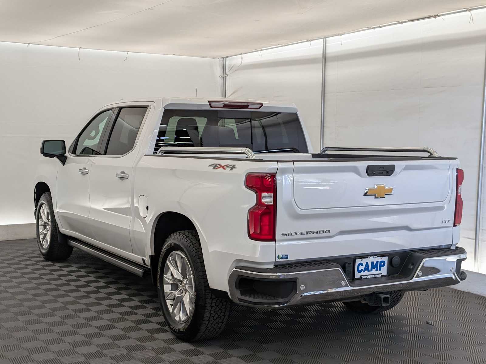 Thumbnail: 2021 Chevrolet Silverado 1500 - 4