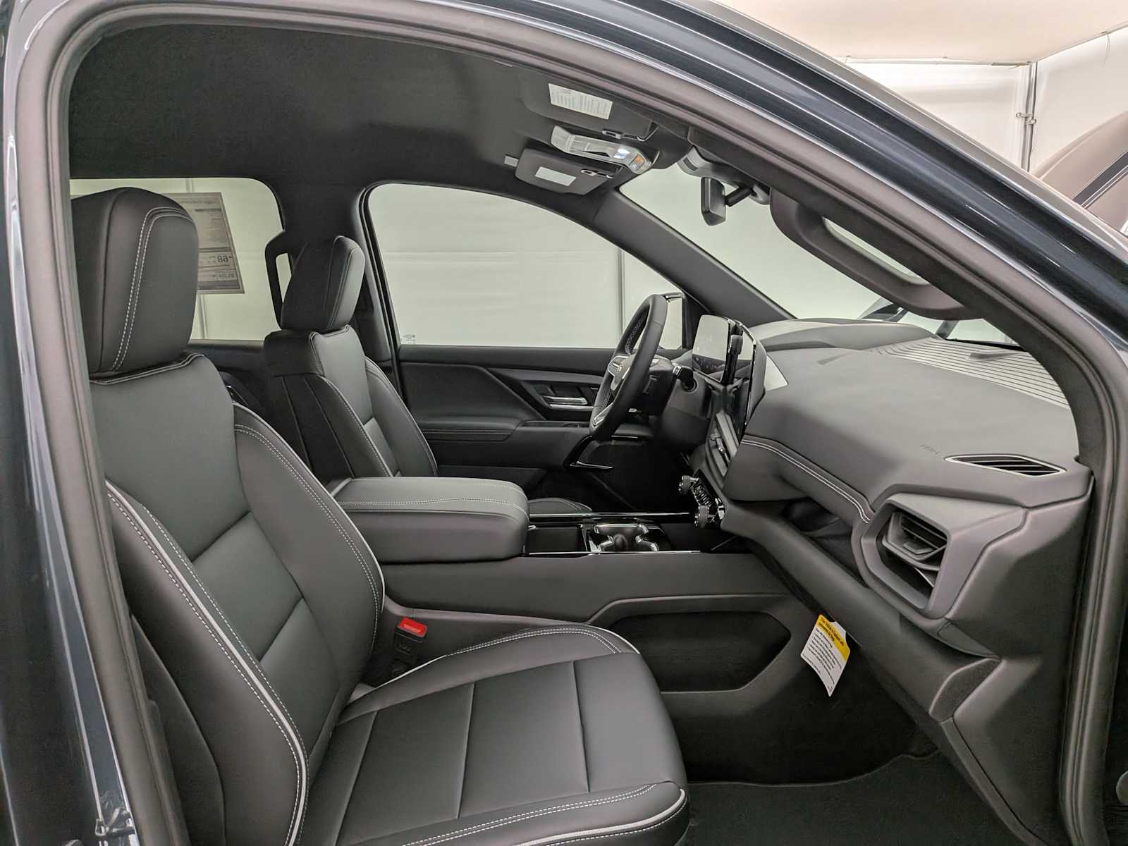 Thumbnail: 2026 Chevrolet Silverado EV - 20