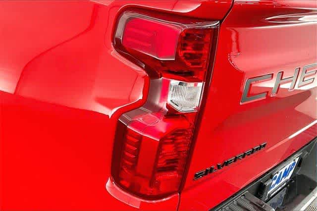 Thumbnail: 2024 Chevrolet Silverado 1500 - 31