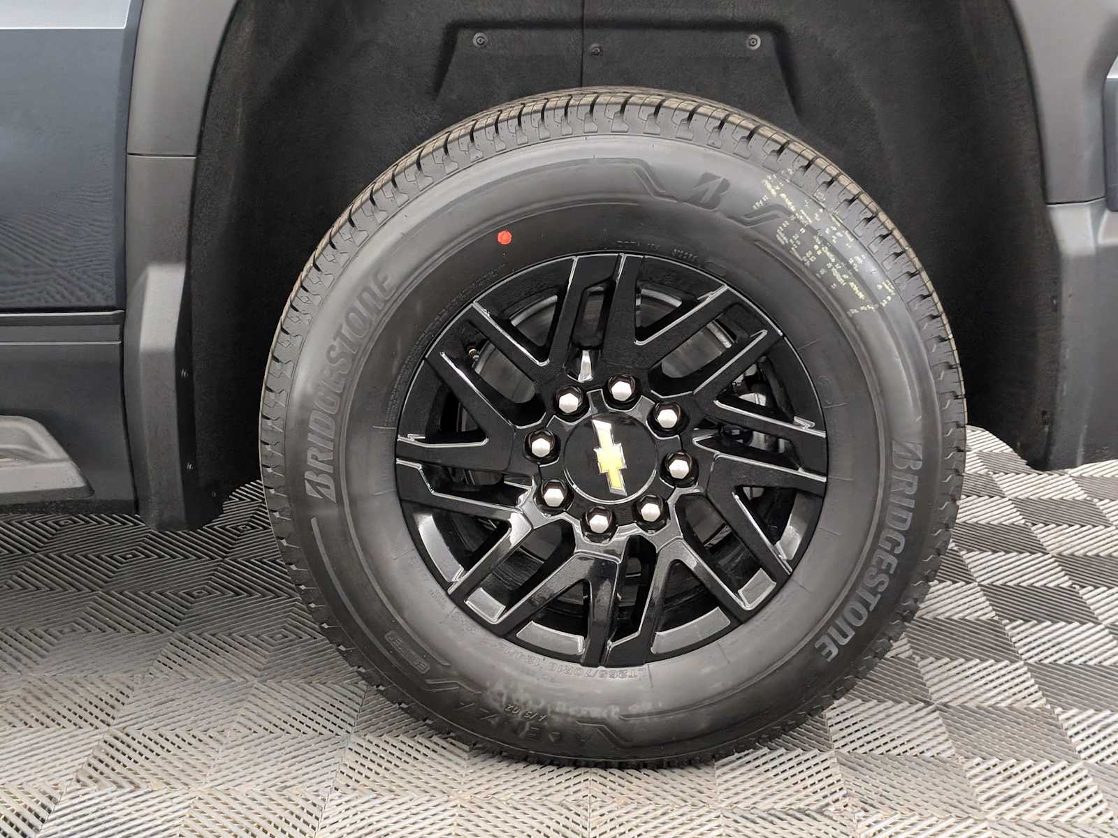 Thumbnail: 2026 Chevrolet Silverado EV - 13