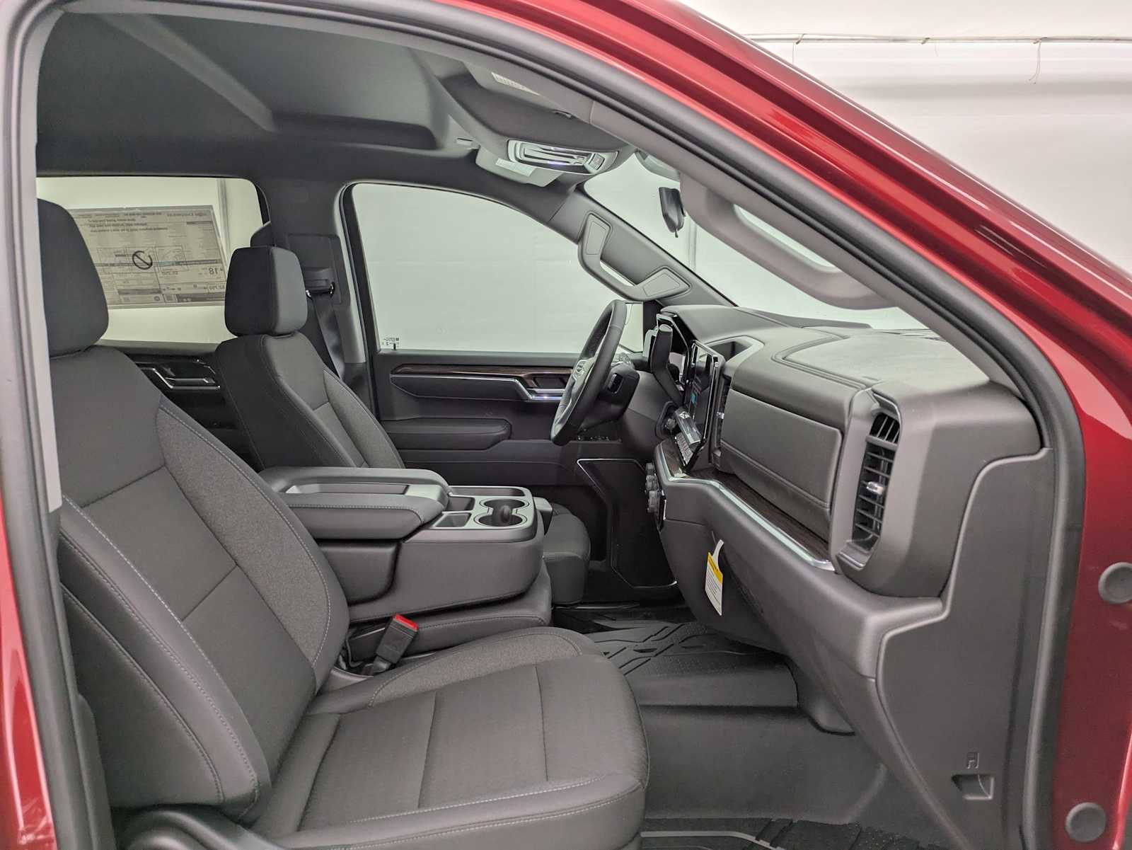Thumbnail: 2026 Chevrolet Silverado 1500 - 23