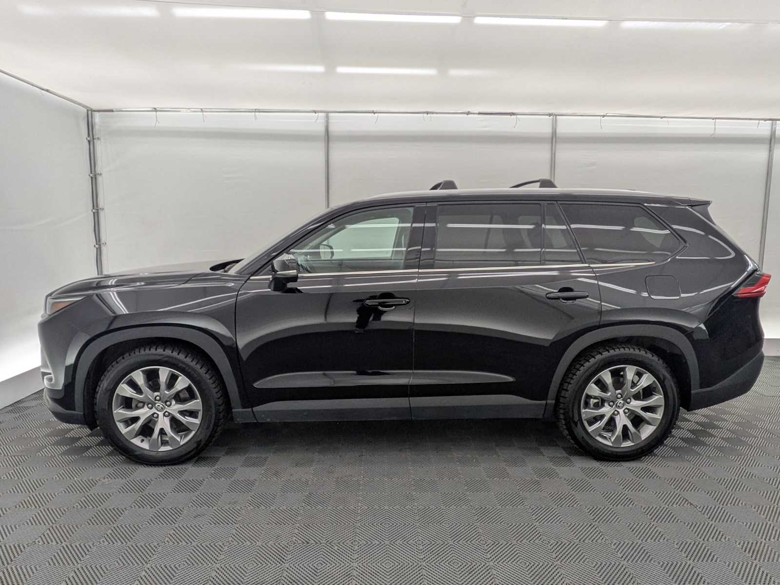 Thumbnail: 2024 Toyota Grand Highlander - 3