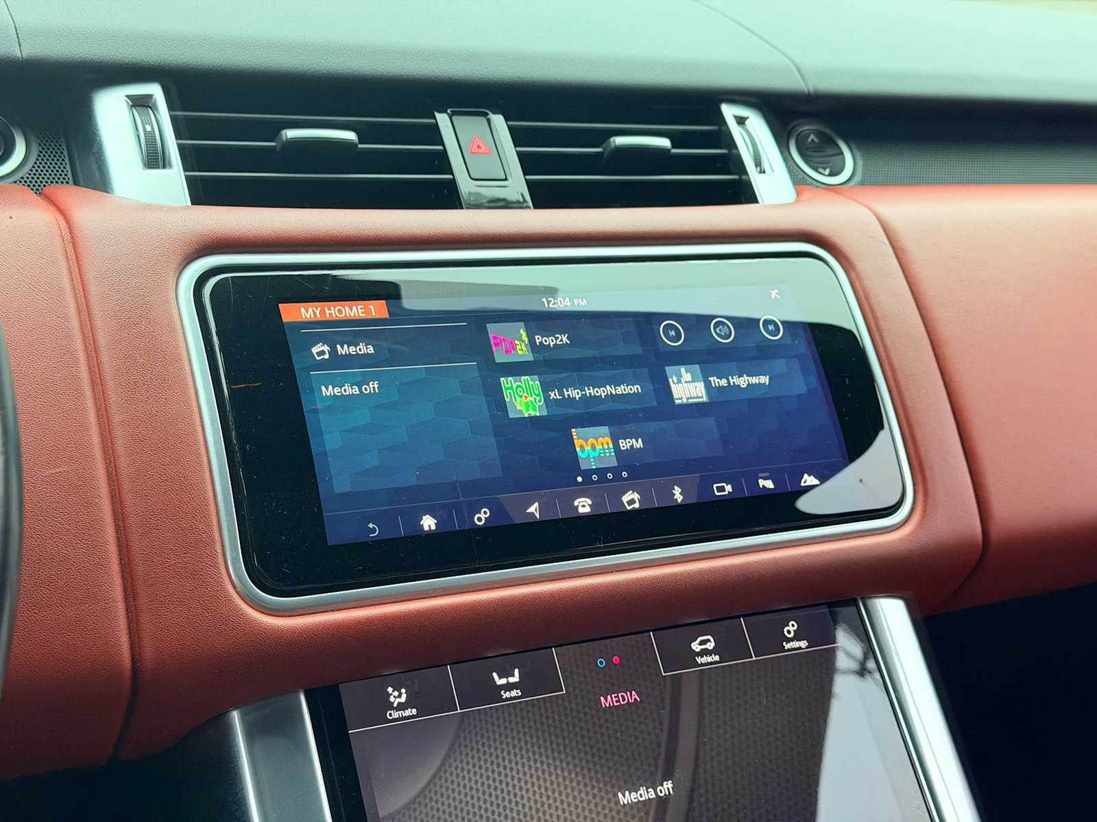 Thumbnail: 2018 Land Rover Range Rover Sport - 32