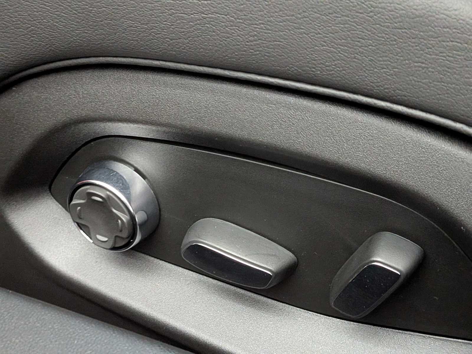 Thumbnail: 2026 Chevrolet Corvette - 16