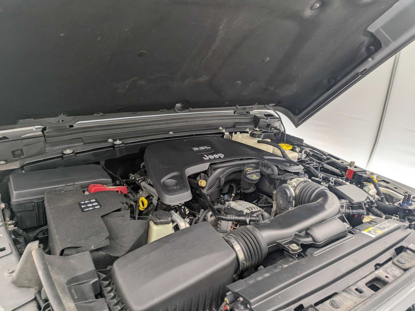 Thumbnail: 2020 Jeep Wrangler - 14