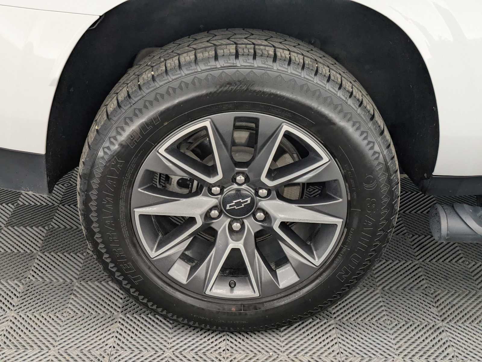 Thumbnail: 2024 Chevrolet Suburban - 12