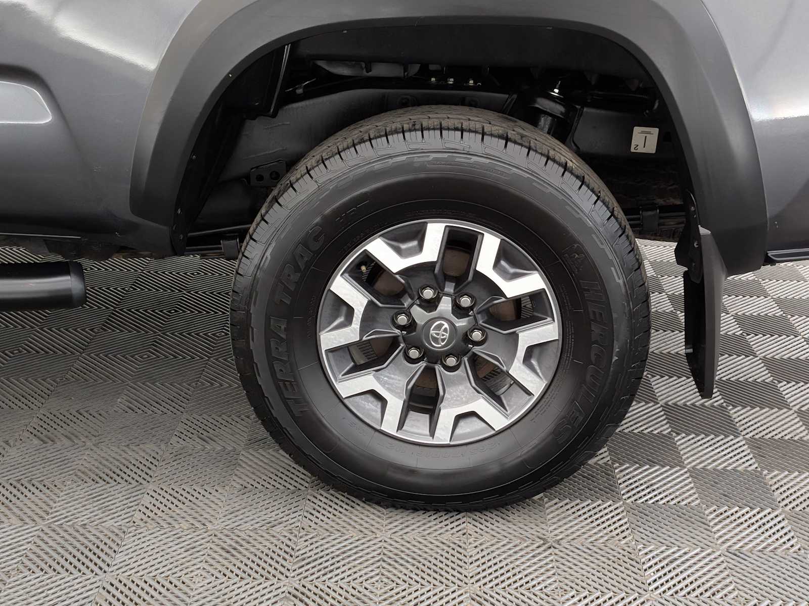 Thumbnail: 2021 Toyota Tacoma - 16