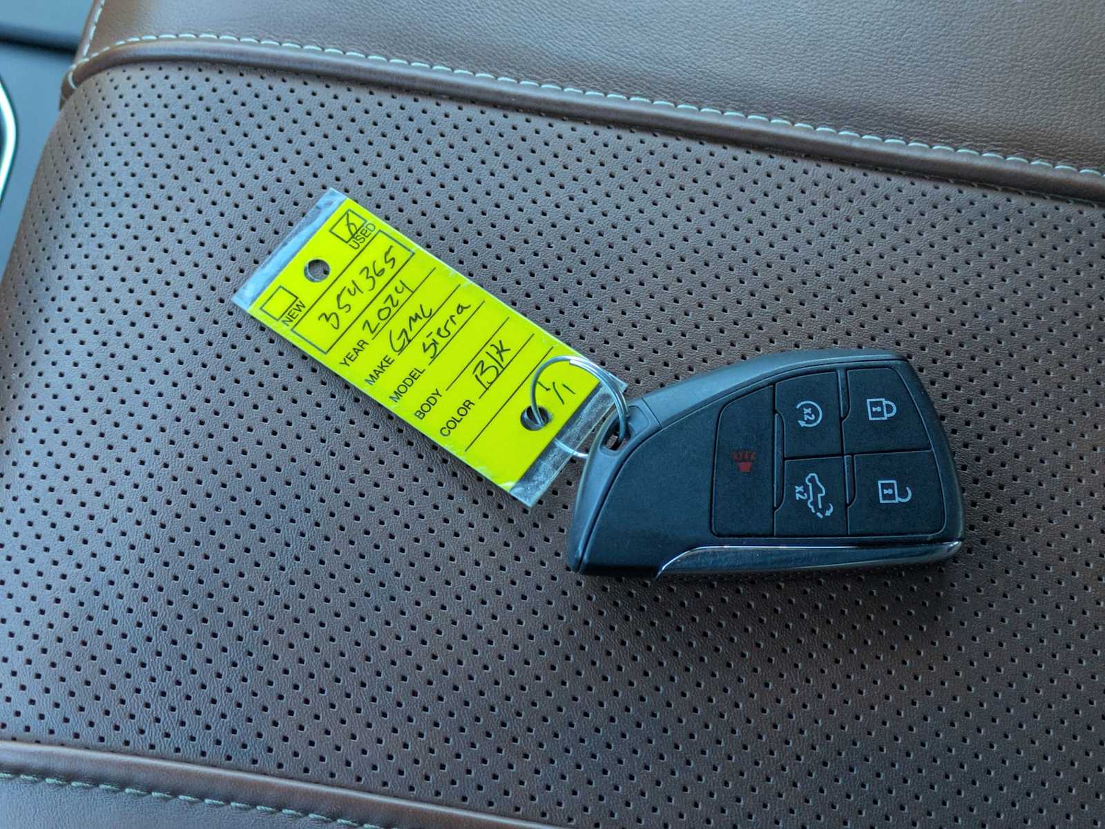 Thumbnail: 2024 GMC Sierra 1500 - 34