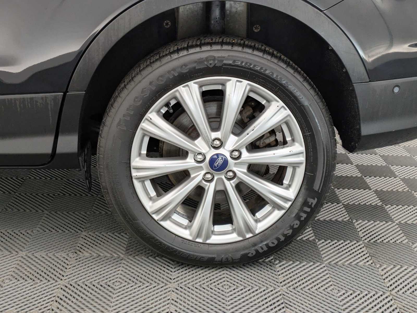 Thumbnail: 2018 Ford Escape - 14