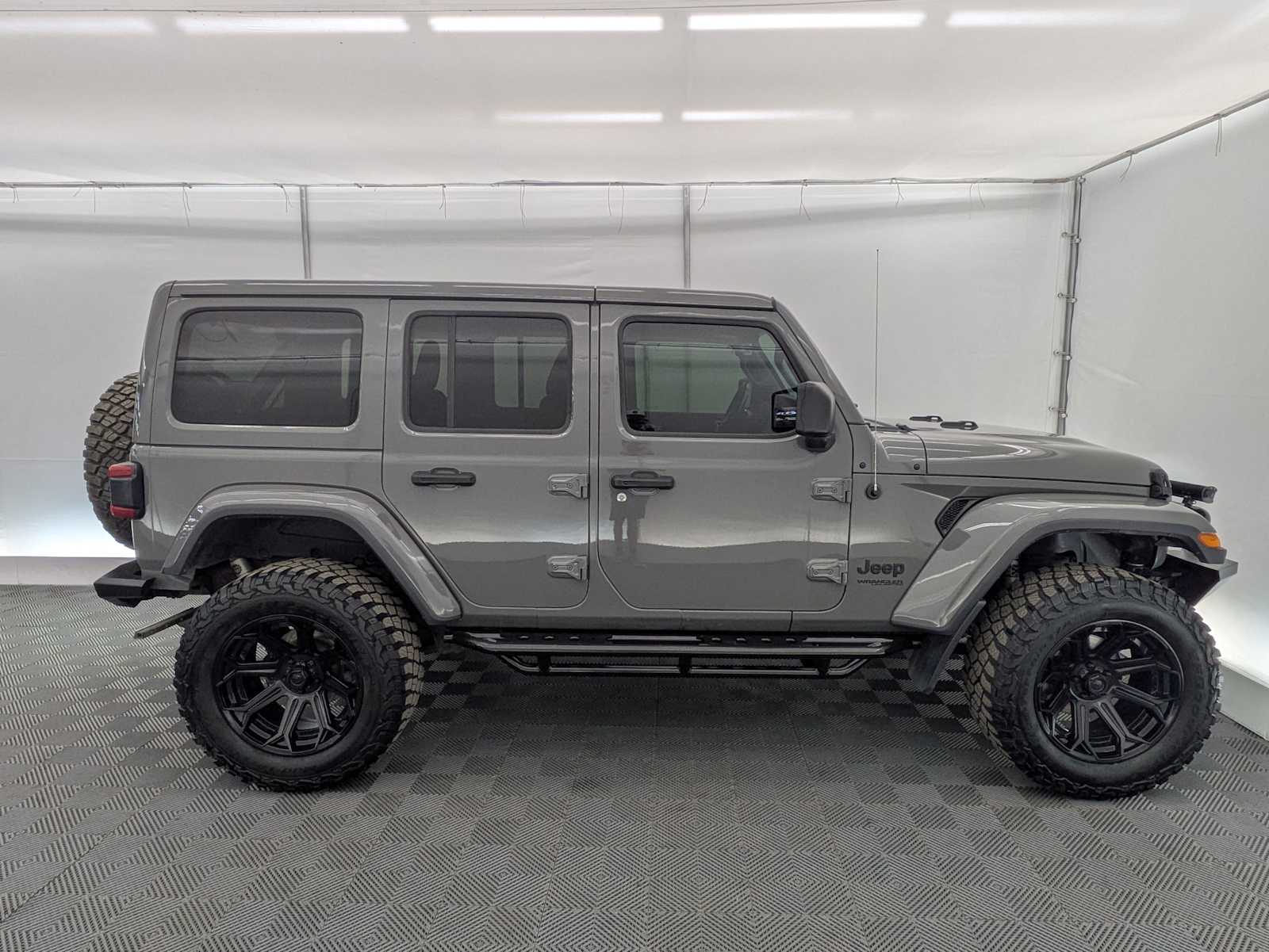 Thumbnail: 2020 Jeep Wrangler - 7