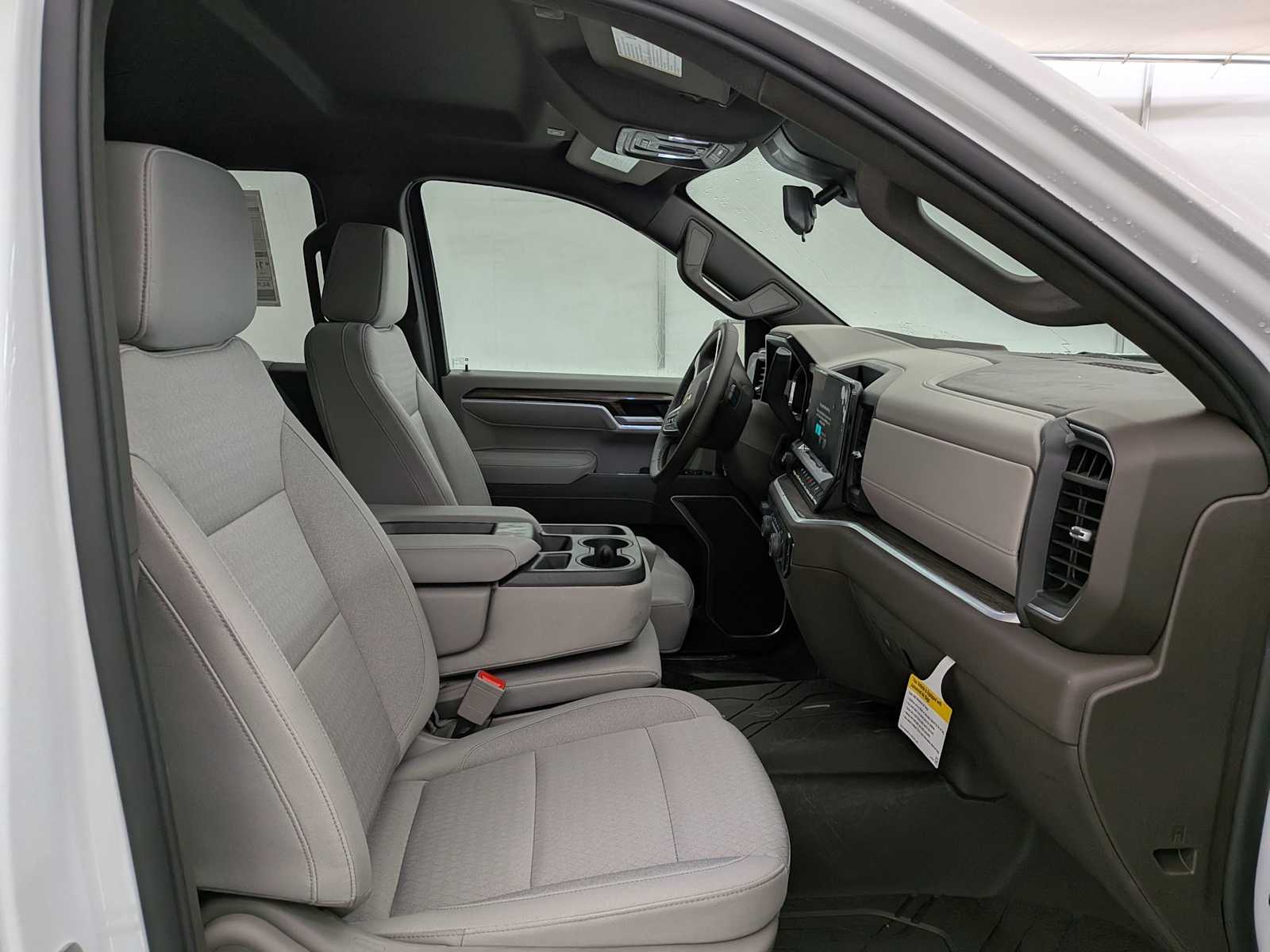 Thumbnail: 2026 Chevrolet Silverado 1500 - 25