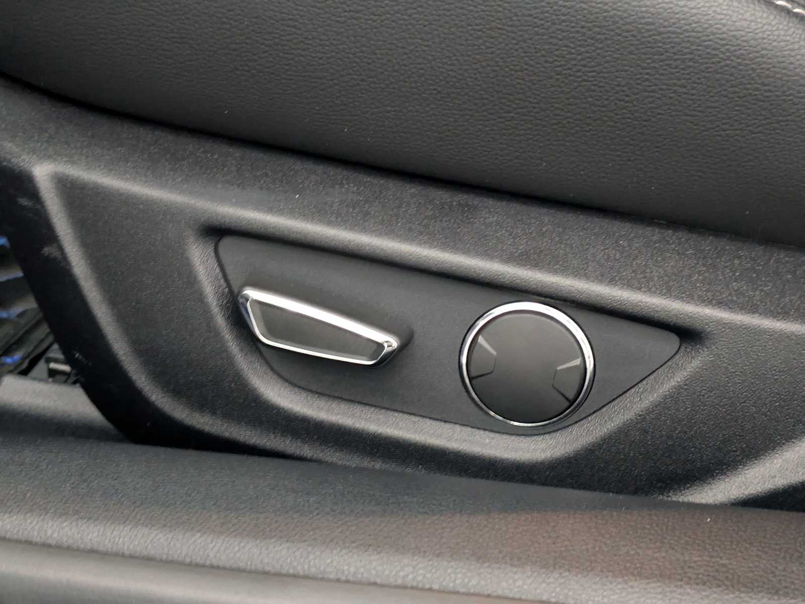 Thumbnail: 2019 Ford Mustang - 17