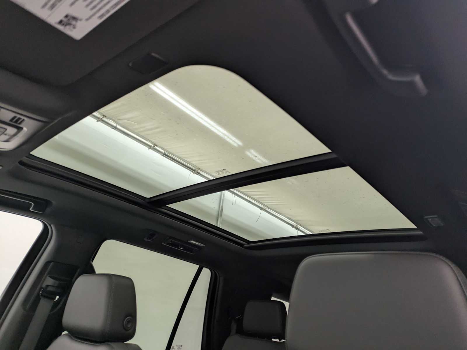 Thumbnail: 2022 Chevrolet Tahoe - 19