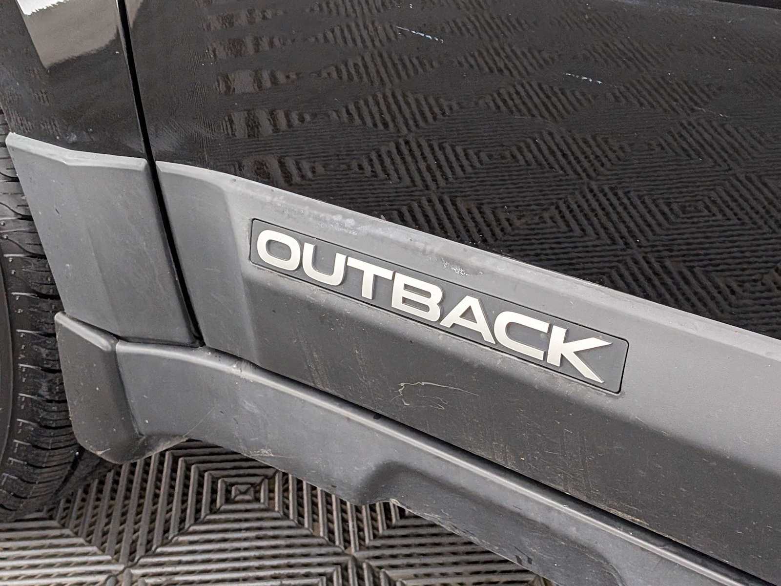 Thumbnail: 2013 Subaru Outback - 11