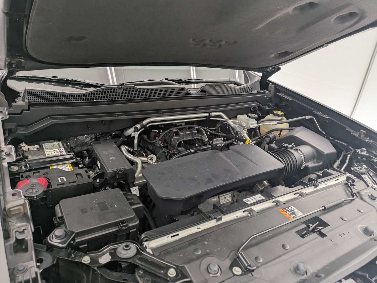 Thumbnail: 2023 Chevrolet Colorado - 17