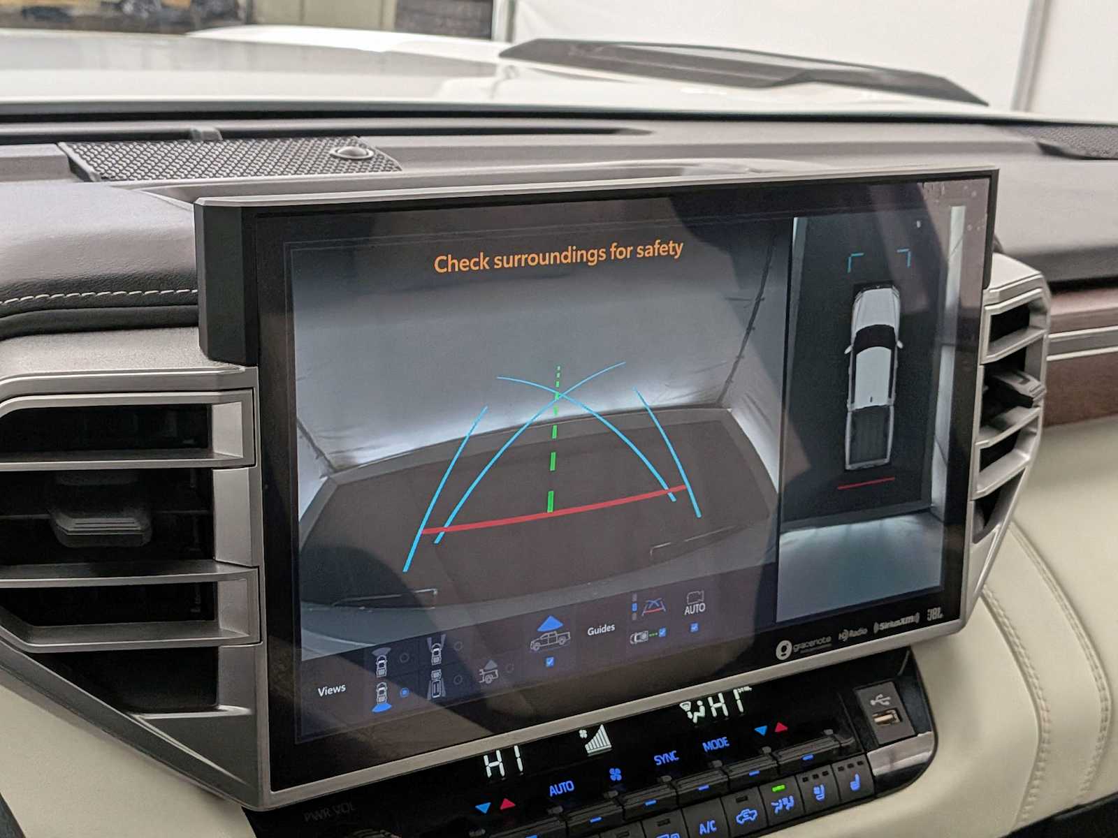 Thumbnail: 2022 Toyota Tundra - 31