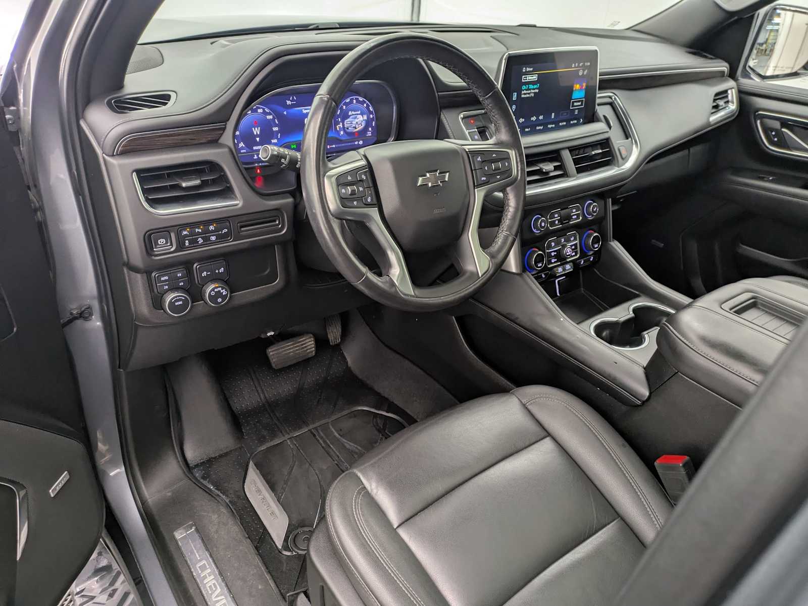 Thumbnail: 2022 Chevrolet Tahoe - 2