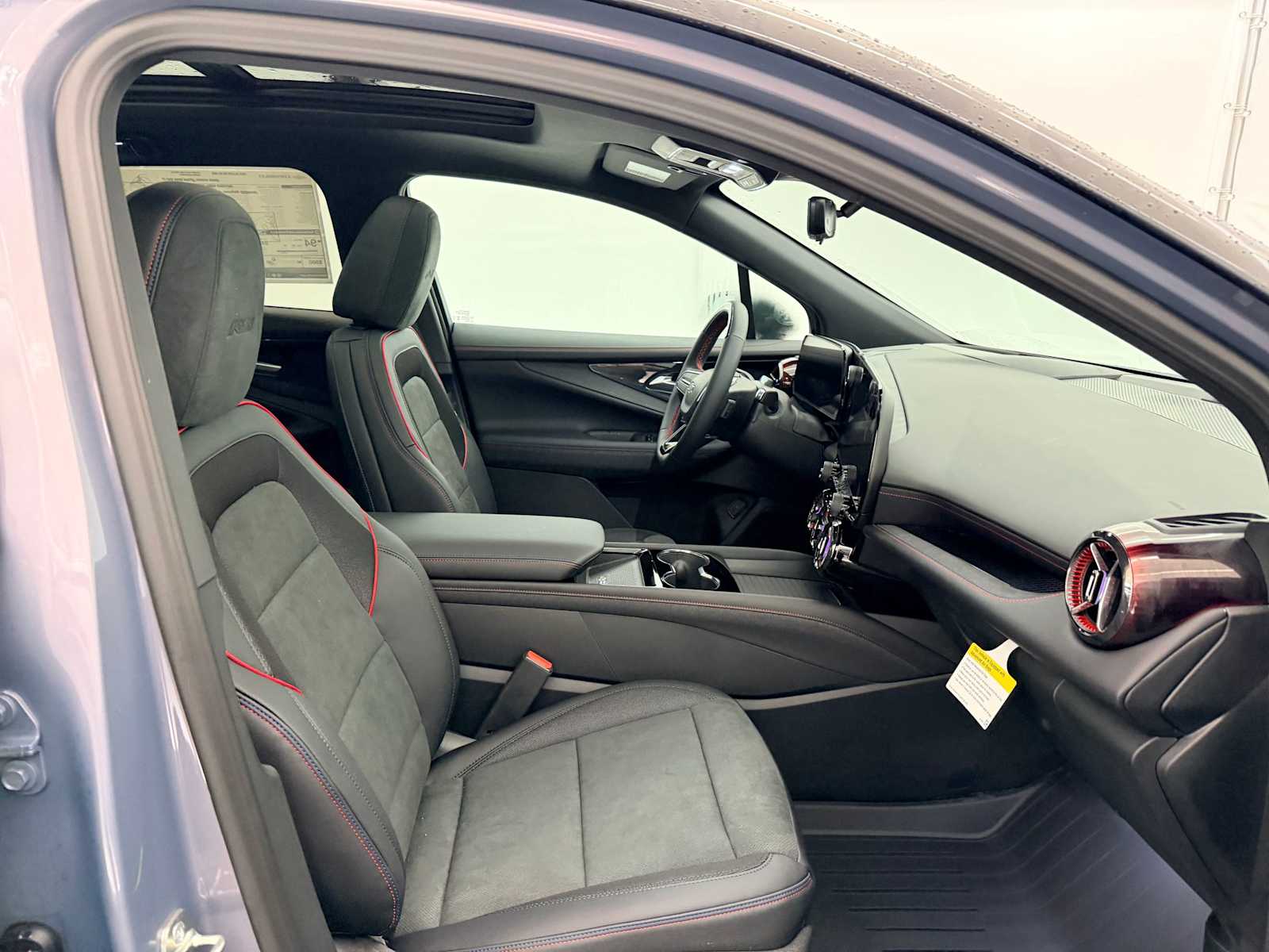 Thumbnail: 2026 Chevrolet Blazer EV - 23