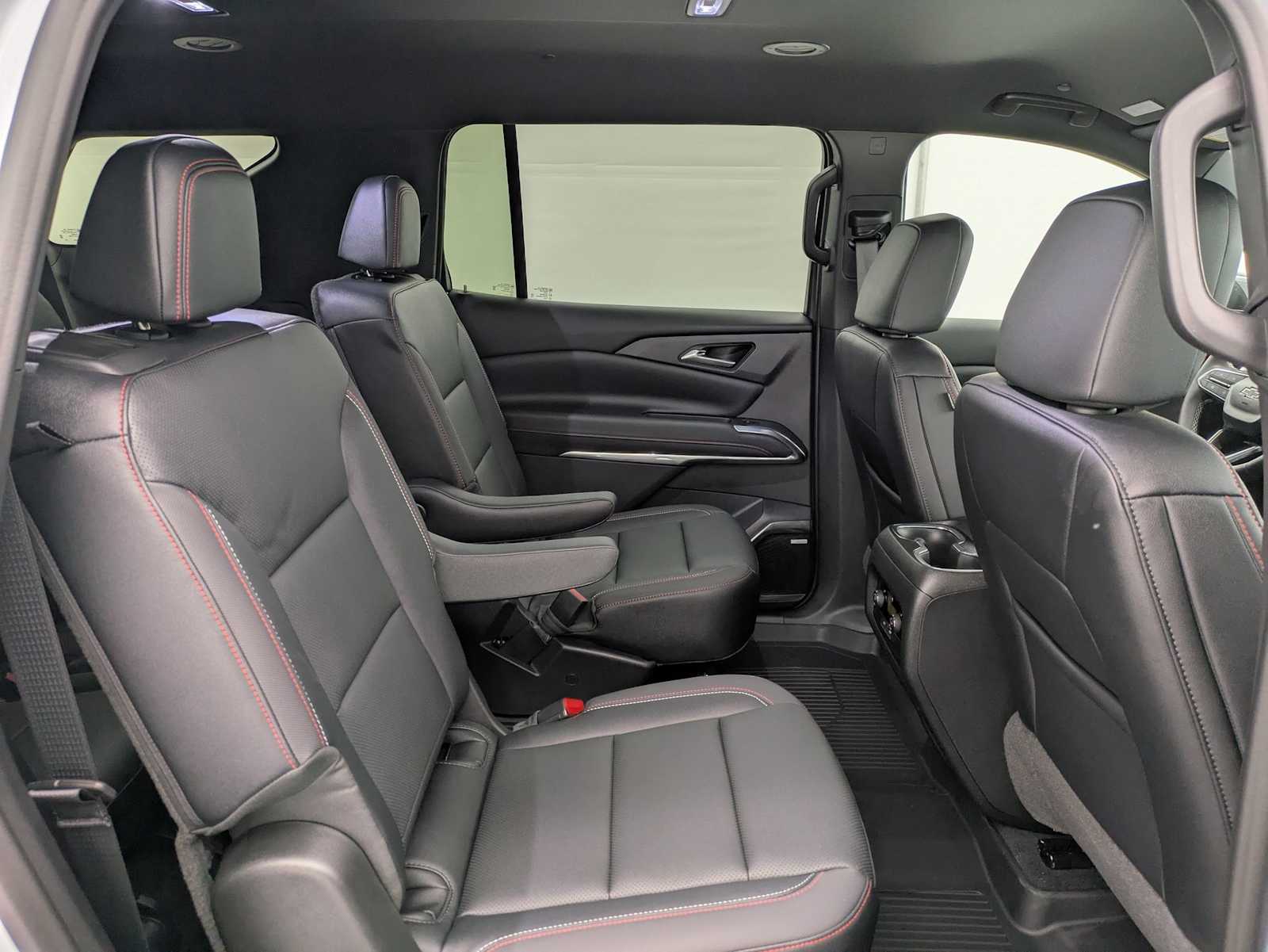 Thumbnail: 2026 Chevrolet Traverse - 21