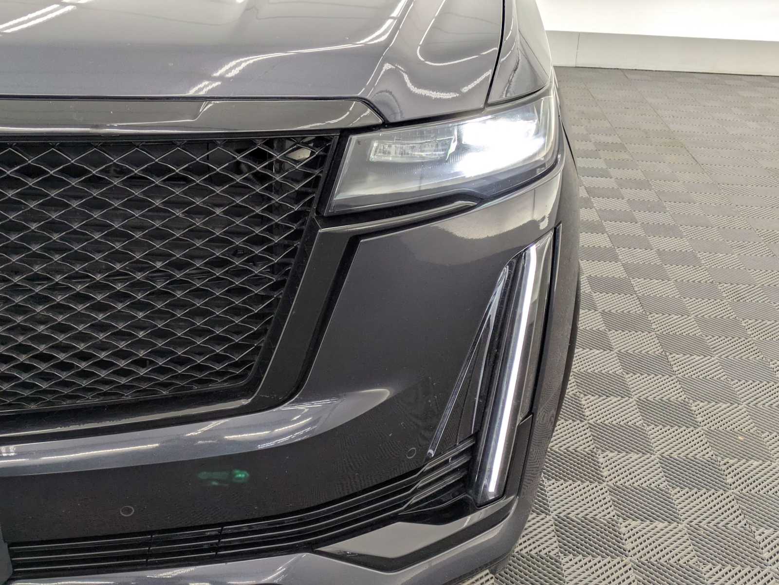 Thumbnail: 2023 Cadillac Escalade - 10